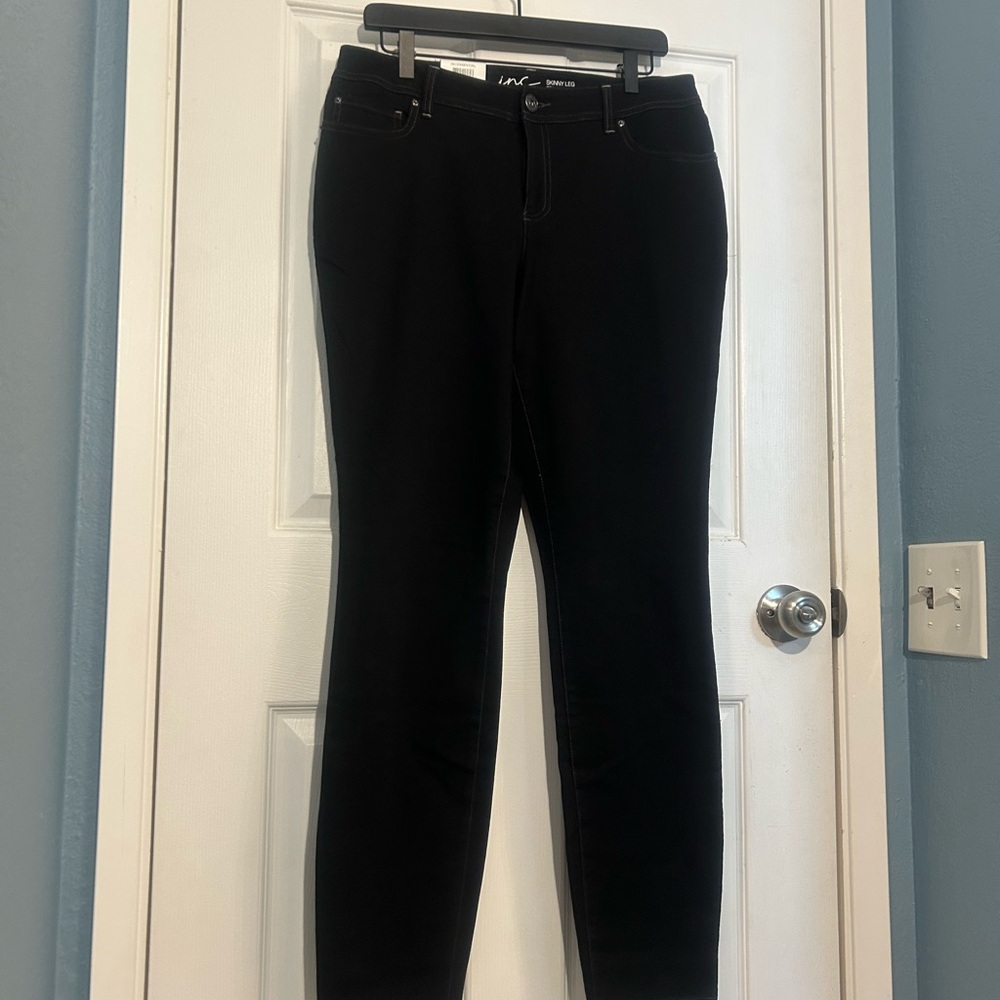 NWT INC International Concepts Black Skinny Leg Pants